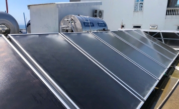 HỆ THỐNG NƯỚC NÓNG NLMT CÔNG NGHIỆP 3000L KẾT HỢP HEATPUMP 5HP